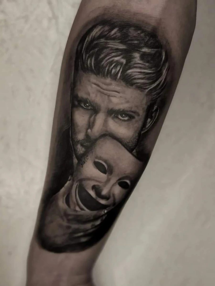 Post by Tom Tattoo Gallery — Tom Tattoo Gallery